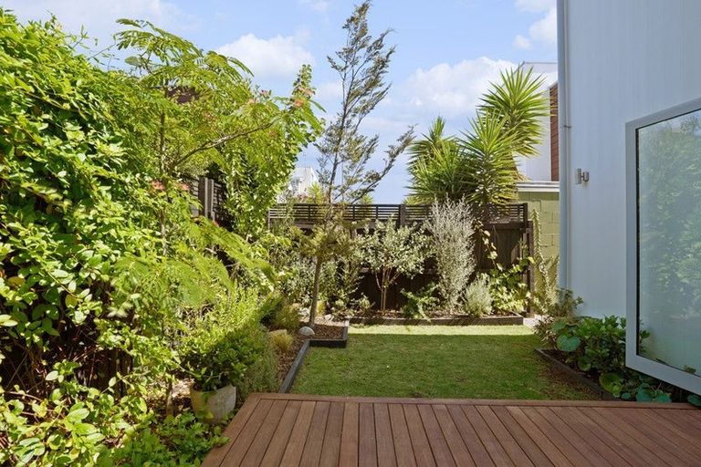 Photo of property in 132 Southampton Street, Sydenham, Christchurch, 8023