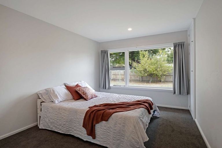 Photo of property in 23 Woodbury Street, Avonhead, Christchurch, 8042
