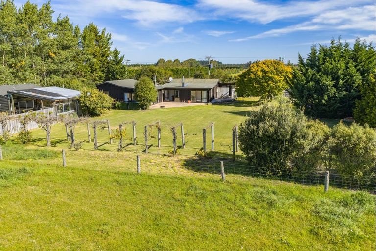 Photo of property in 1490 Tram Road, Swannanoa, Rangiora, 7475