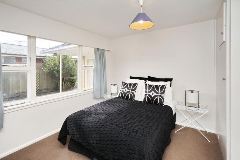 Photo of property in 18 Longmuir Street, Ilam, Christchurch, 8041