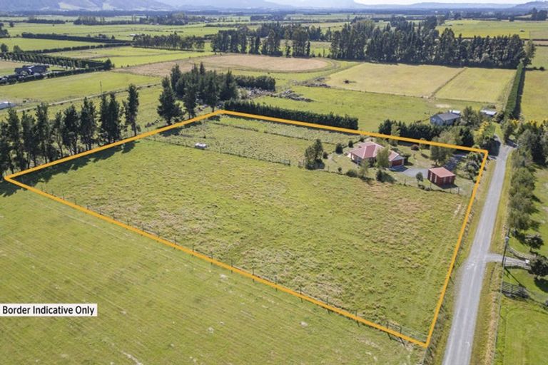 Photo of property in 38 Powells Road, Oxford, 7430