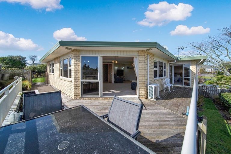 Photo of property in 7 Ngakoti Street, Urenui, 4375