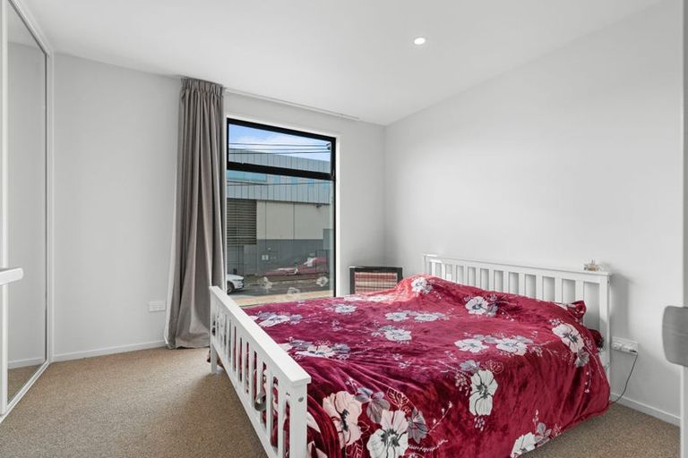 Photo of property in 3/8 New Brighton Road, Shirley, Christchurch, 8061