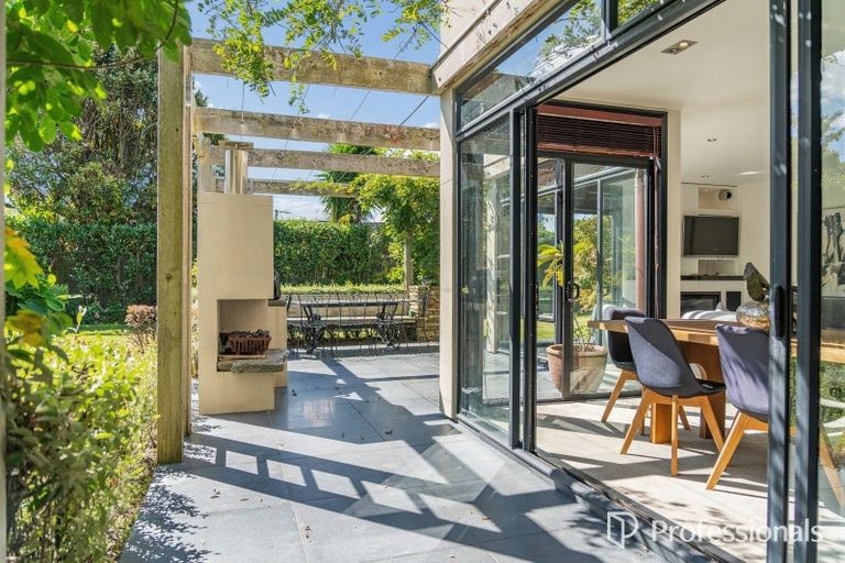 Photo of property in 87a Waterloo Road, Hutt Central, Lower Hutt, 5010