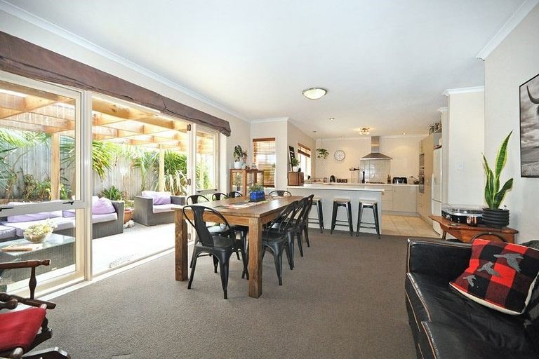 Photo of property in 24 Driftwood Drive, Red Beach, 0932