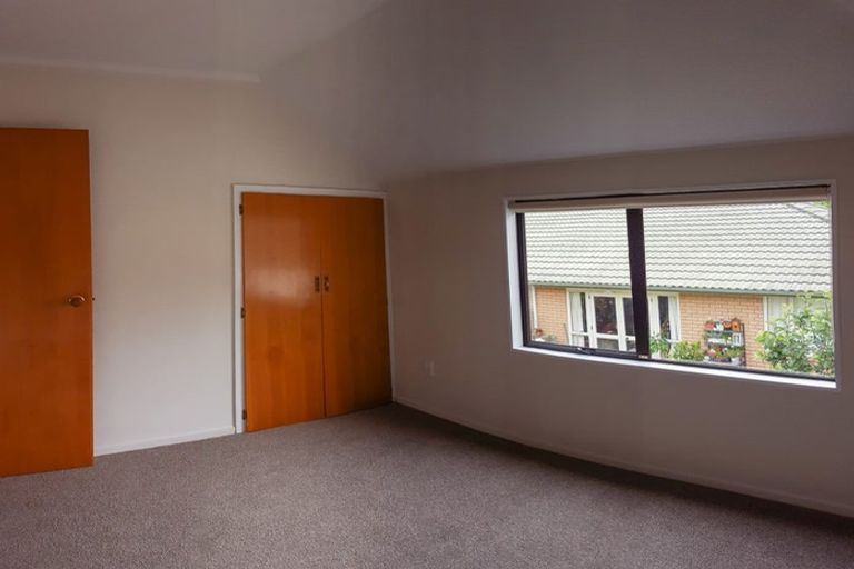 Photo of property in 4/19 Grove Road, Addington, Christchurch, 8024