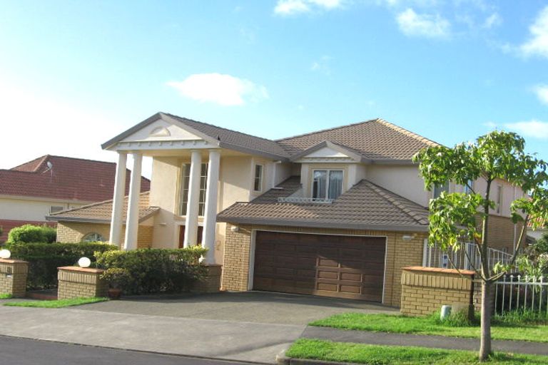 Photo of property in 8 Tumbridge Place, Somerville, Auckland, 2014