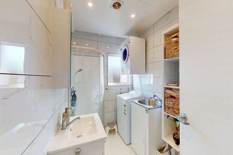 Photo of property in 2/6-8 Keys Street, Elderslea, Upper Hutt, 5018