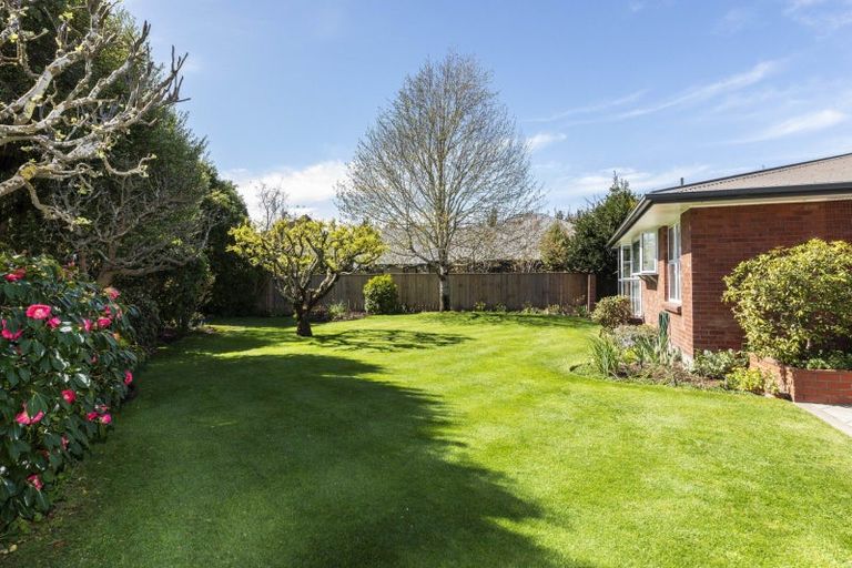 Photo of property in 53 Waitikiri Drive, Parklands, Christchurch, 8083