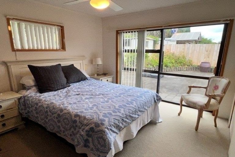 Photo of property in 2/13 Citation Way, Botany Downs, Auckland, 2010