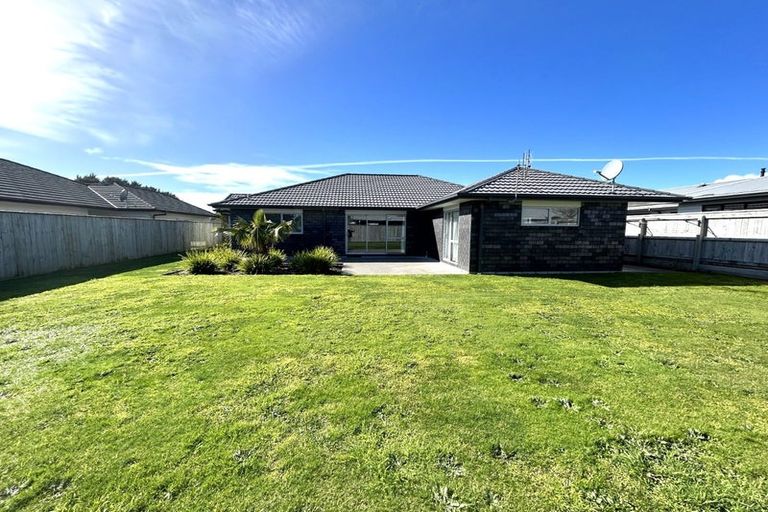 Photo of property in 71 Links Drive, Waiwhakaiho, New Plymouth, 4312