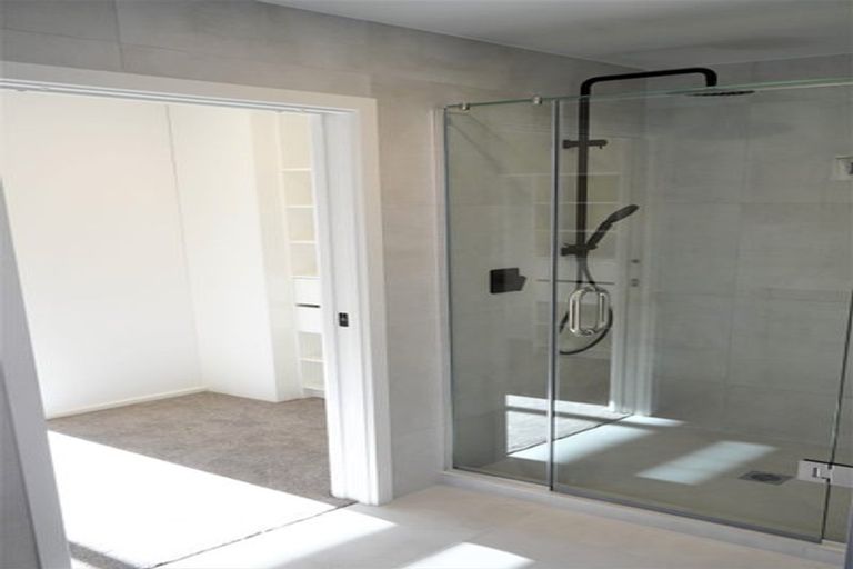 Photo of property in 35c Vincent Street, Howick, Auckland, 2014