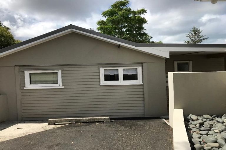 Photo of property in 81 Lauderdale Road, Birkdale, Auckland, 0626