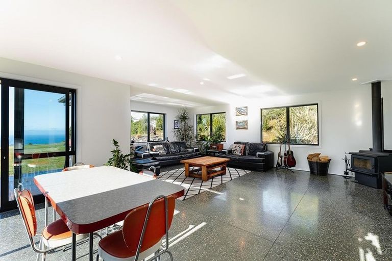 Photo of property in 47 Tunnel Beach Road, Blackhead, Dunedin, 9076