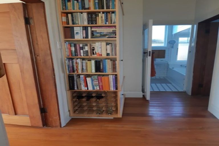 Photo of property in 11a Daniel Street, Martinborough, 5711