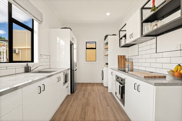 Photo of property in 23 Clyde Street, Kinmont Park, Mosgiel, 9024