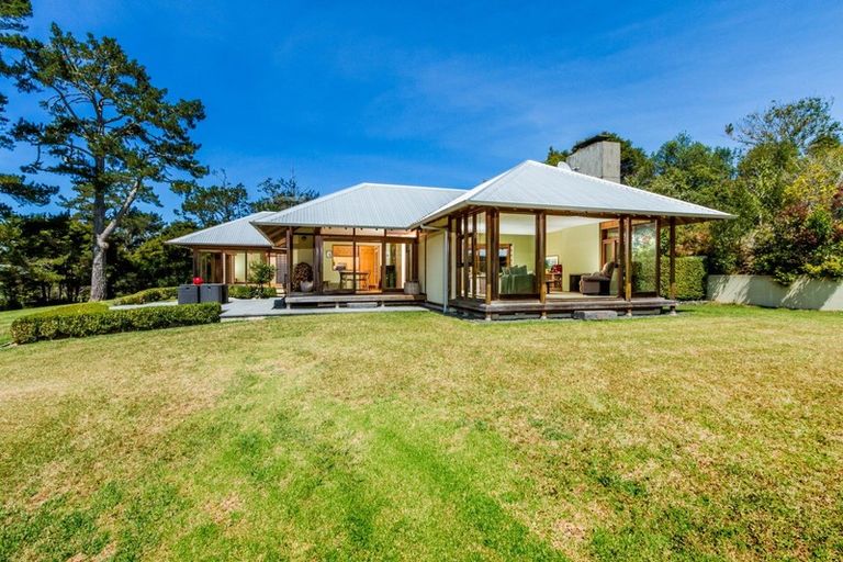 Photo of property in 106 Vaughans Road, Long Bay, Albany, 0792