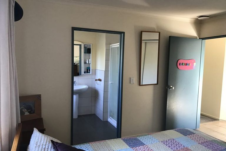 Photo of property in 16 Loveridge Place, Morrinsville, 3300