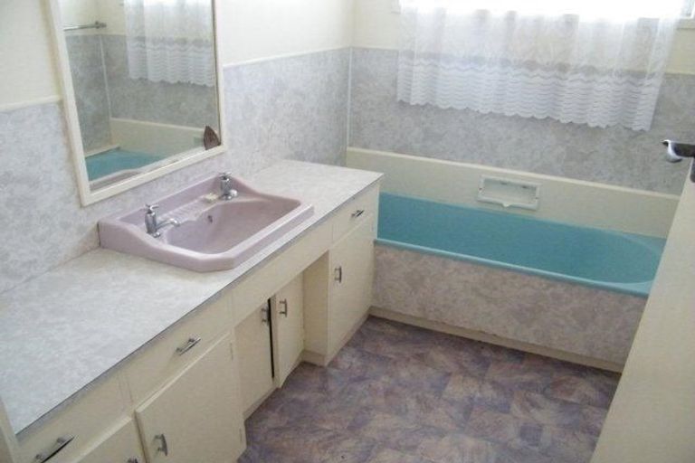 Photo of property in 1/7 Moa Street, Mount Maunganui, 3116