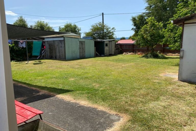 Photo of property in 12 Rangatira Drive, Mangakino, 3421