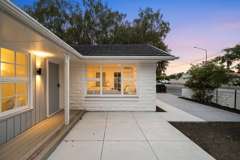 Photo of property in 2/170 Waimairi Road, Ilam, Christchurch, 8041