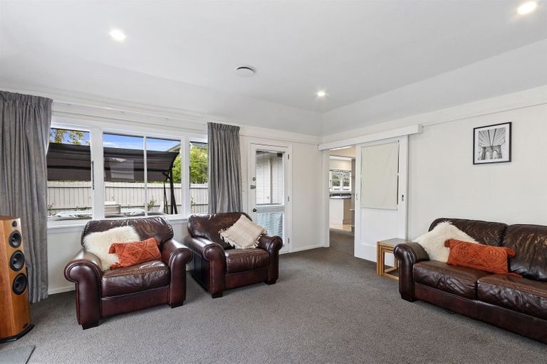 Photo of property in 147 Hamilton Avenue, Ilam, Christchurch, 8041