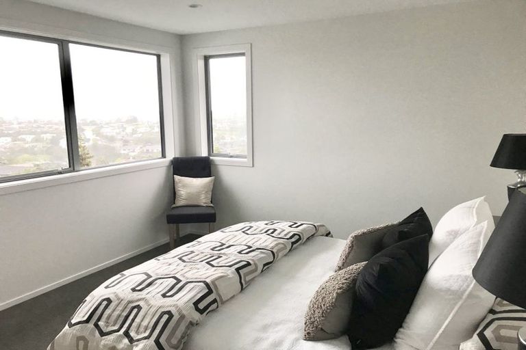 Photo of property in 68a Arran Road, Browns Bay, Auckland, 0630