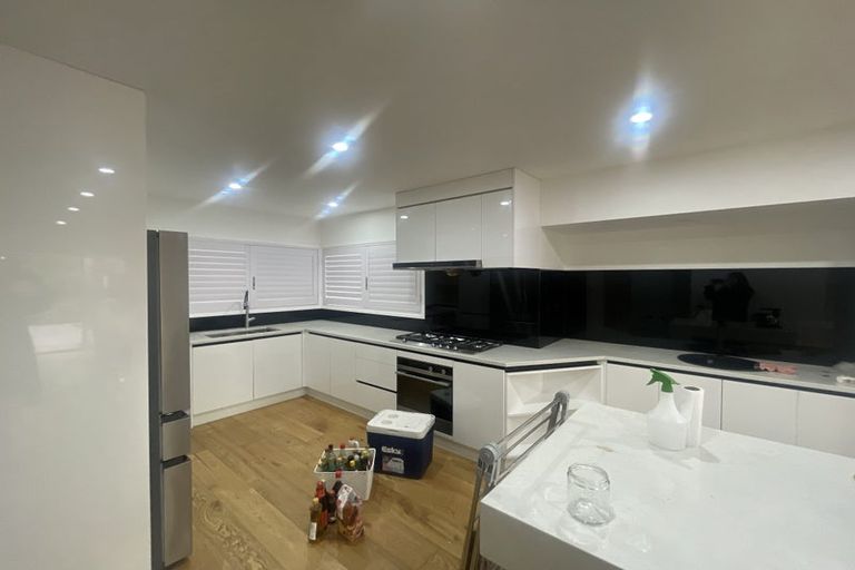 Photo of property in 58 Beechdale Crescent, Pakuranga Heights, Auckland, 2010