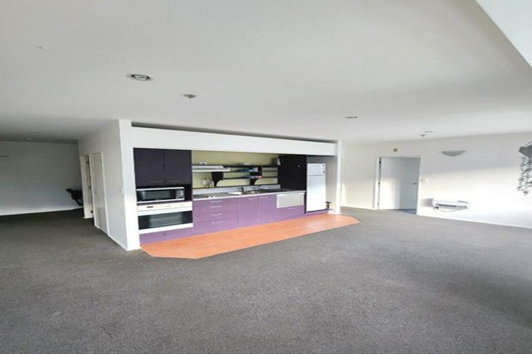 Photo of property in St Peter Apartments, 2d/192 Willis Street, Te Aro, Wellington, 6011