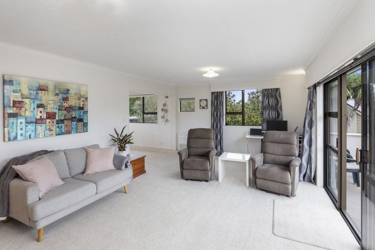 Photo of property in 81 Dunbarton Street, Redwood, Christchurch, 8051