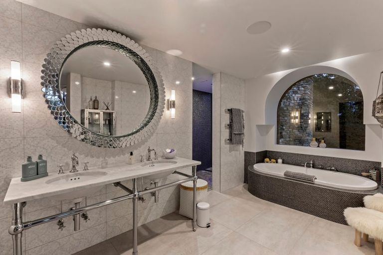 Photo of property in Millbrook Resort, 2 Millvista Lane, Arrowtown, Queenstown, 9371