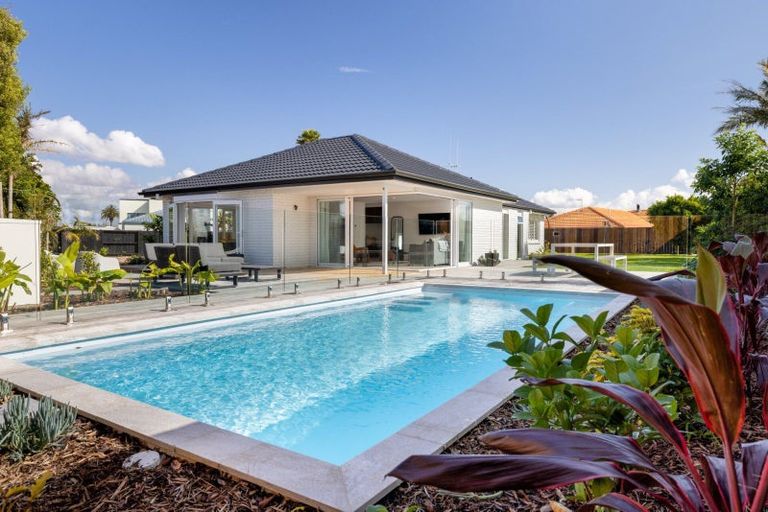 Photo of property in 54 Plateau Heights, Mount Maunganui, 3116