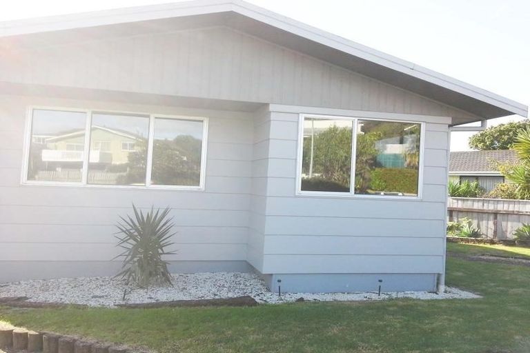 Photo of property in 44 Glamis Avenue, Bell Block, New Plymouth, 4312