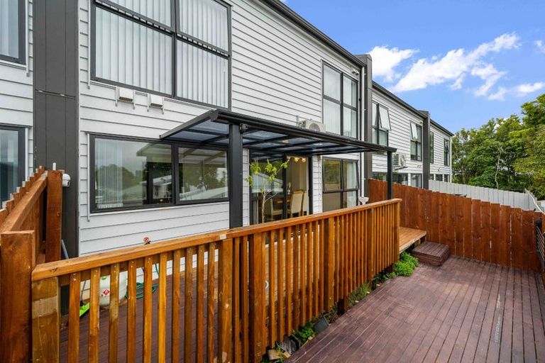 Photo of property in 11b Kimdale Place, Totara Heights, Auckland, 2105