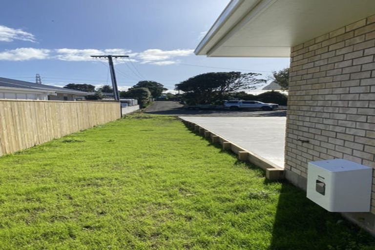Photo of property in 28f Paritutu Road, Spotswood, New Plymouth, 4310