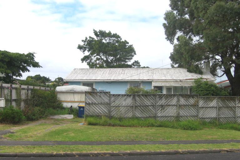Photo of property in 20 Neal Avenue, Glenfield, Auckland, 0629