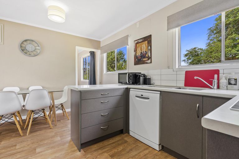 Photo of property in 15 Omahau Crescent, Twizel, 7901