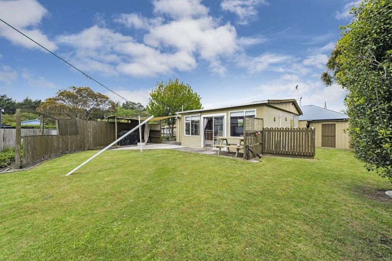 Photo of property in 29 Reserve Road, Waikuku Beach, 7473