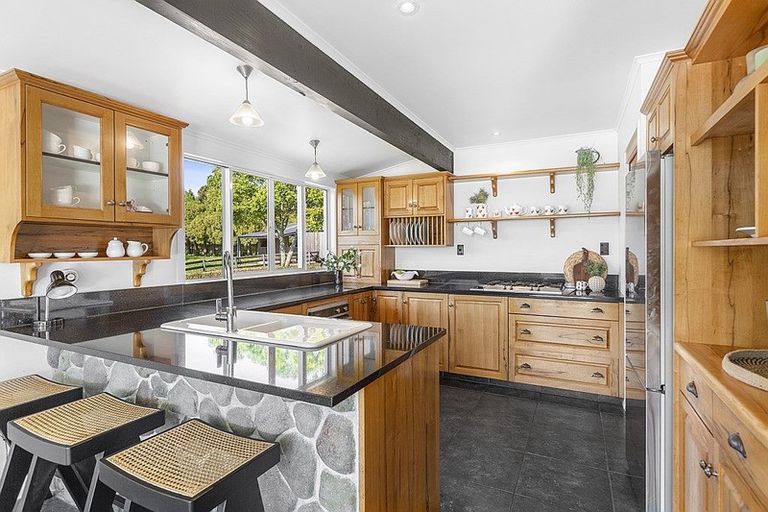 Photo of property in 72 Baker Road, Mangorei, New Plymouth, 4371