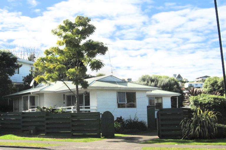 Photo of property in 121 Victory Street, Welcome Bay, Tauranga, 3112