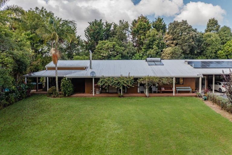 Photo of property in 49 Riddell Road, Kerikeri, 0230