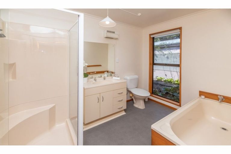 Photo of property in 160a Petrie Street, Richmond, Christchurch, 8013