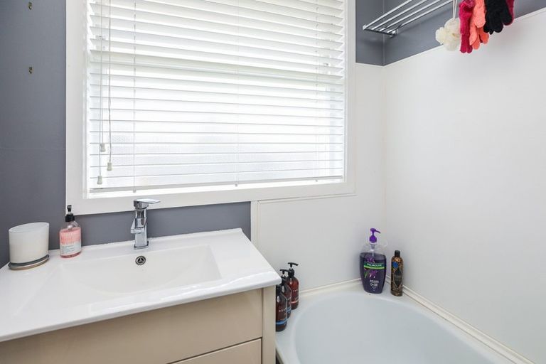 Photo of property in 16 Lugton Street, Nawton, Hamilton, 3200