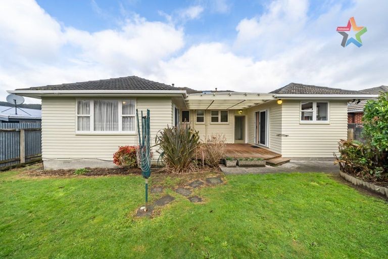 Photo of property in 30 Kiwi Street, Heretaunga, Upper Hutt, 5018