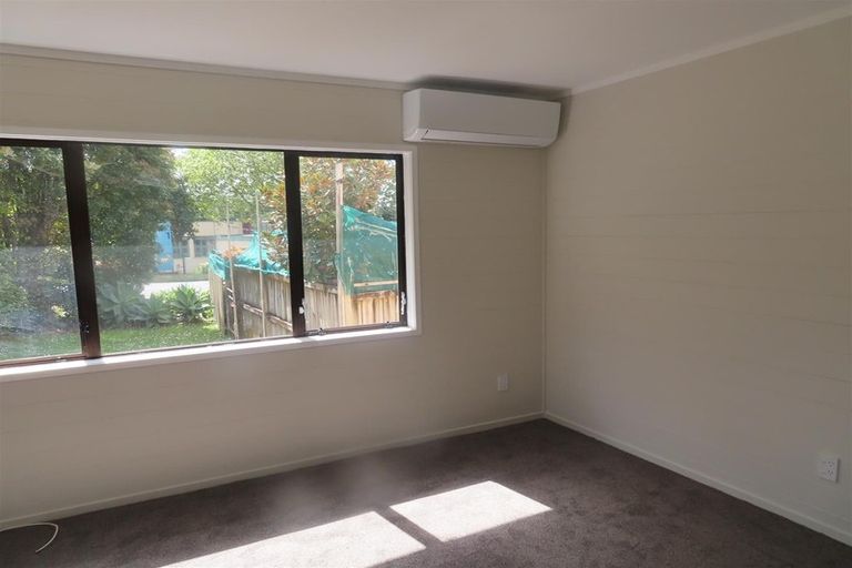 Photo of property in 187 Pigeon Mountain Road, Half Moon Bay, Auckland, 2012