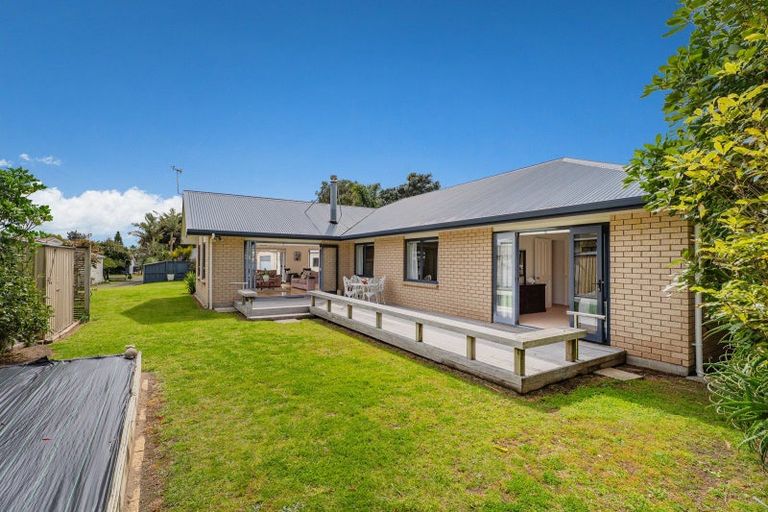 Photo of property in 136 Waimaire Avenue, Matarangi, Whitianga, 3592