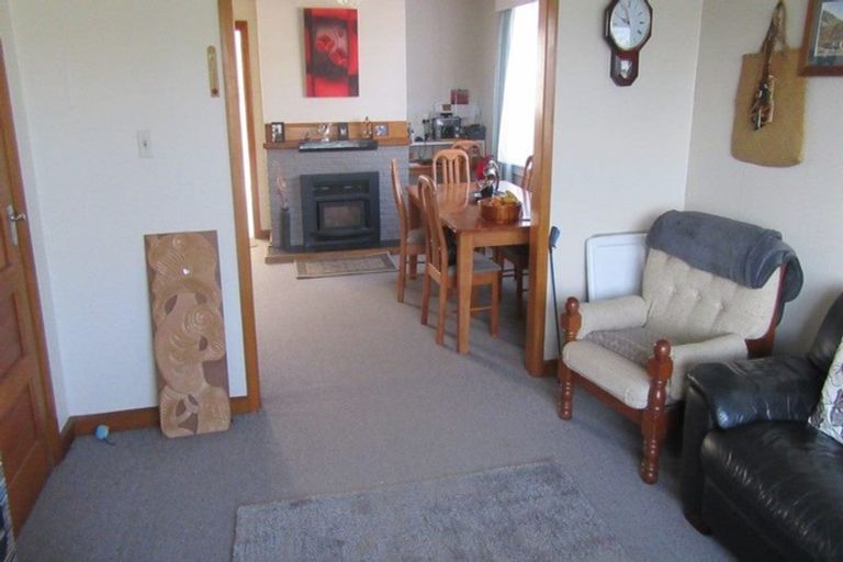 Photo of property in 1 Cameron Street, Waimate, 7924