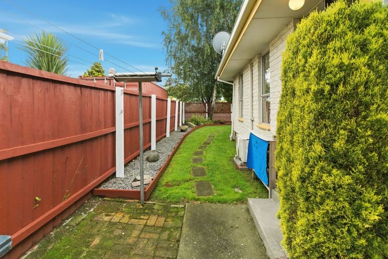 Photo of property in 1/87 Denise Crescent, Hornby, Christchurch, 8042