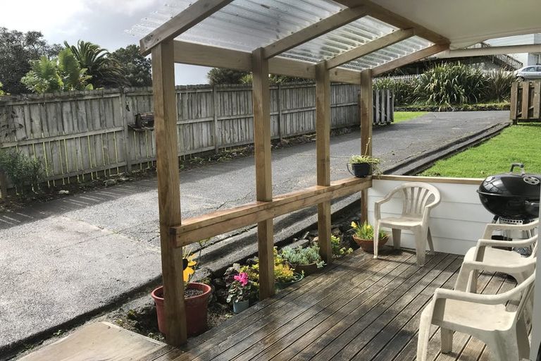 Photo of property in 8 Yorke Road, Haruru, 0204