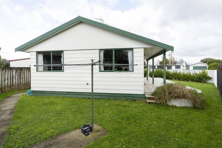 Photo of property in 1 Penney Green, Nawton, Hamilton, 3200